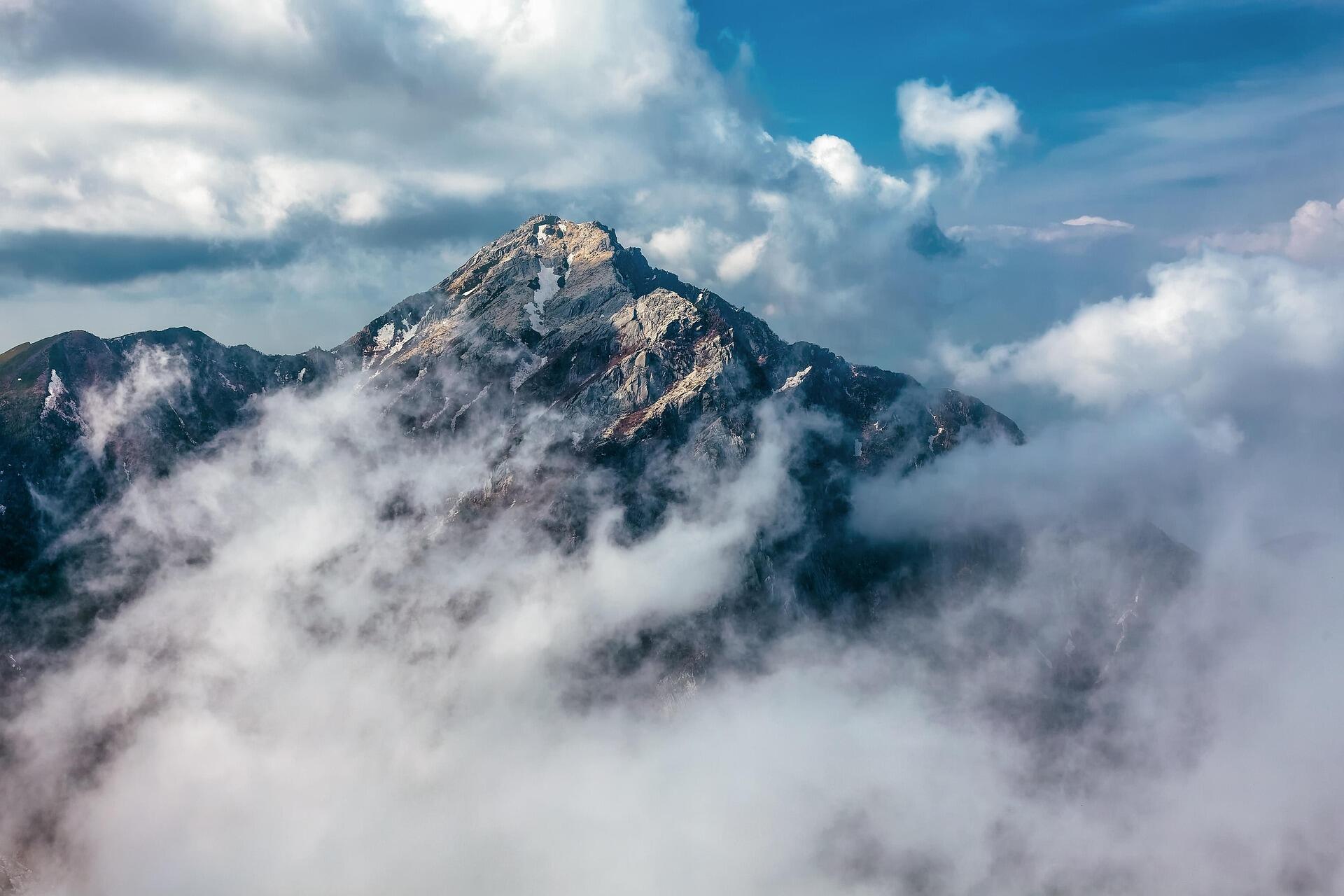 kanenori-mountain-6320288_1920